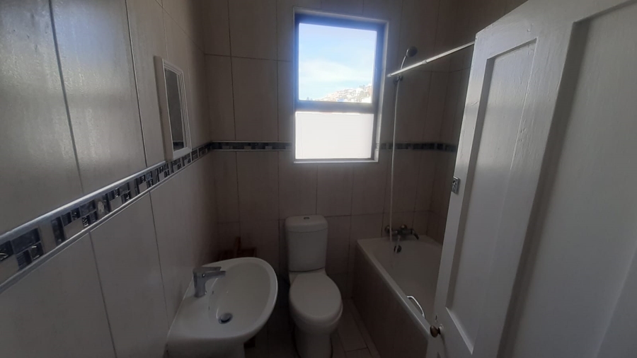 To Let 3 Bedroom Property for Rent in Mossel Bay Central Western Cape